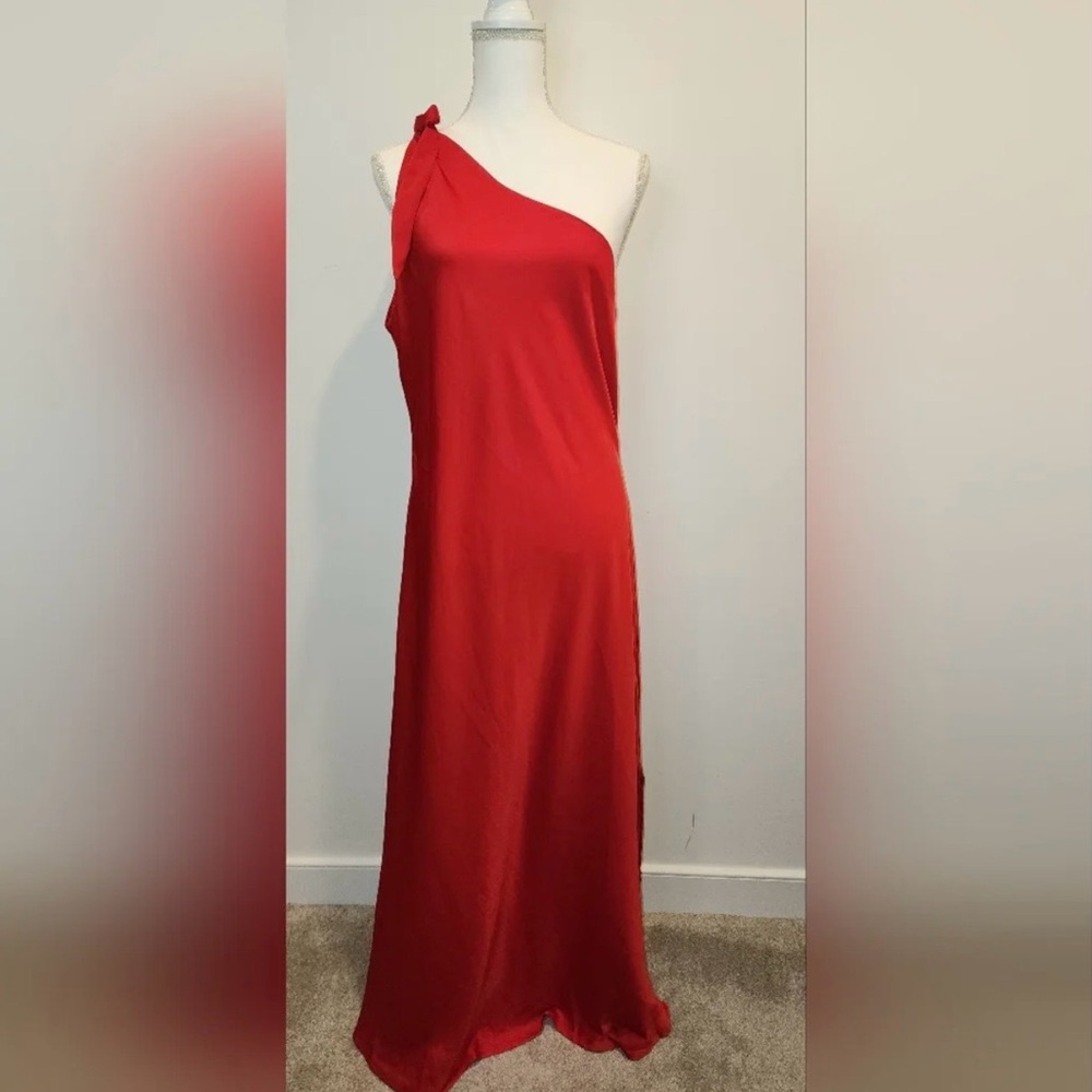 One-Shoulder Red Evening Dress
